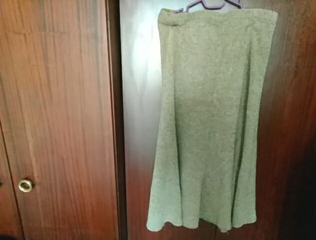 Продам  юбки  женские размер   52