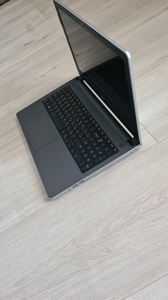 Продам ноутбук DELL INSPIRON 5558