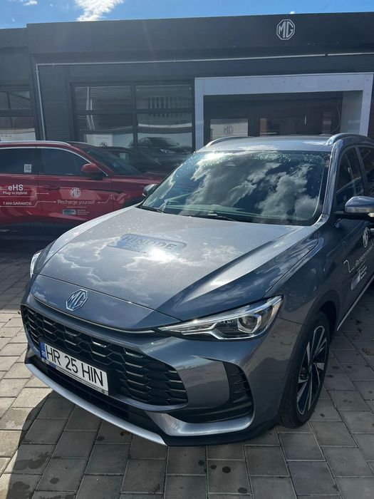MG ZS HEV