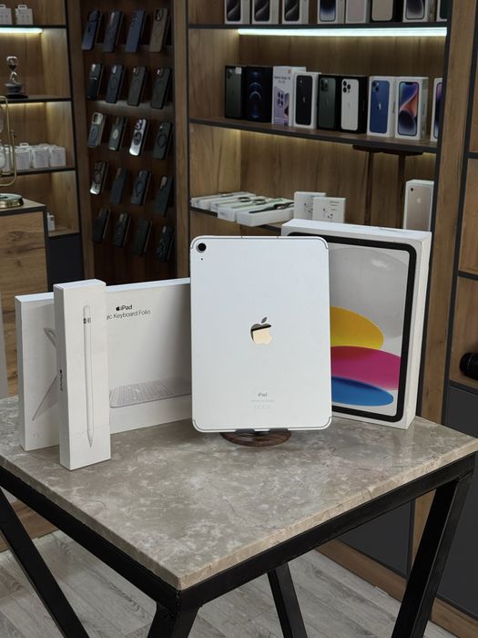 iPad (10th Generation) 64 GB / PhoneLab