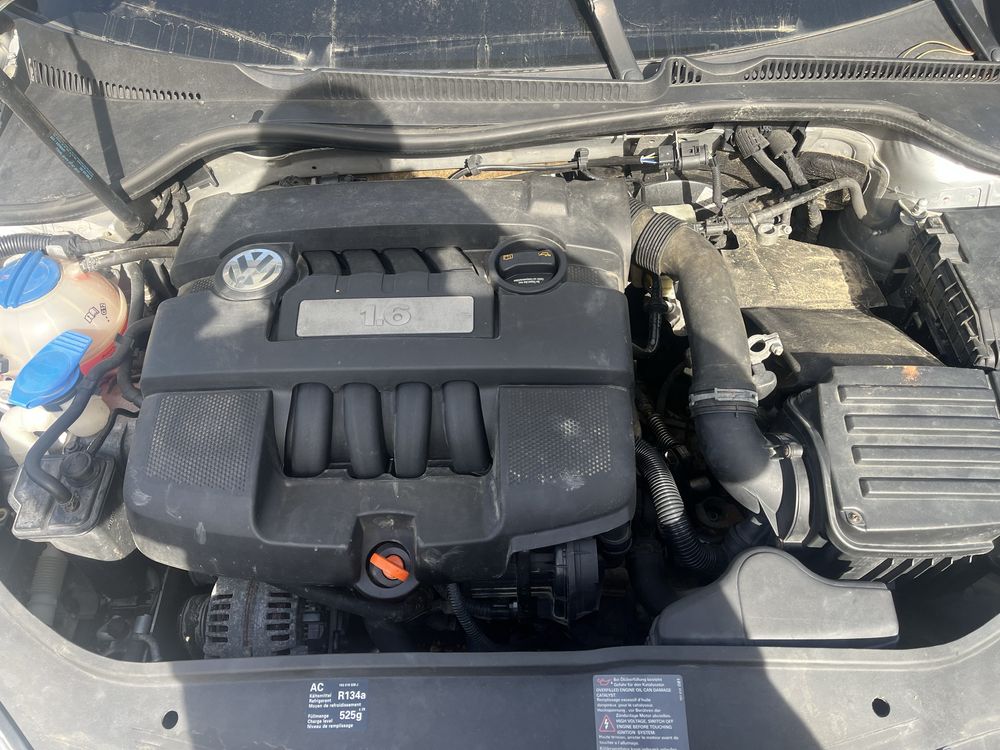 VW Golf 5 1.6i на части