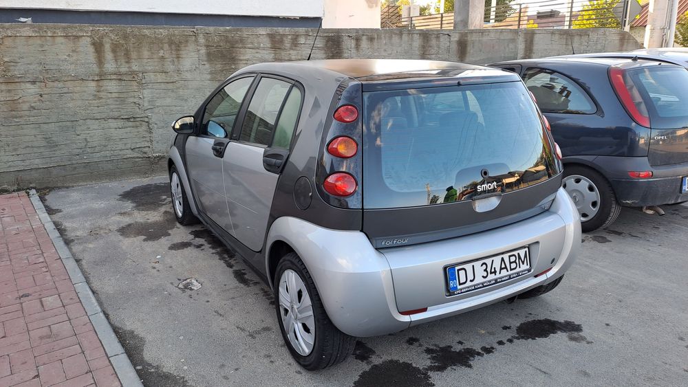 Vand smart forfour 1.1 benzina