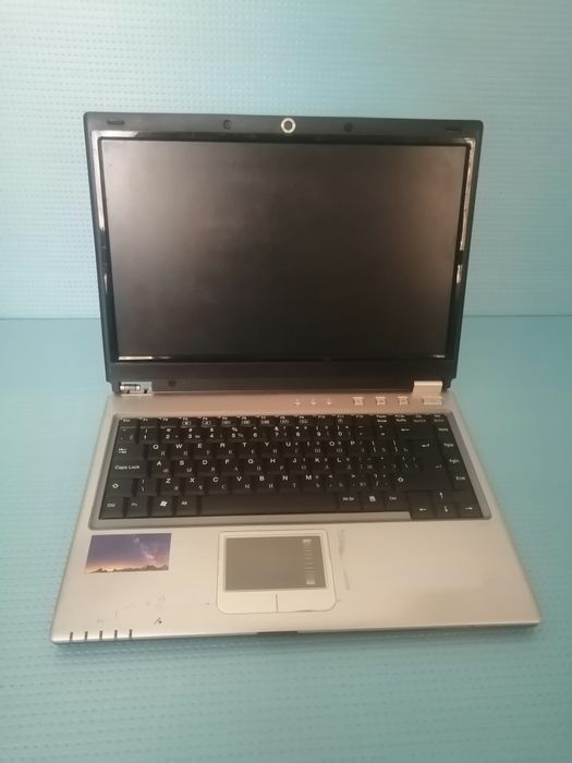 Noutbuk KEY sotiladi