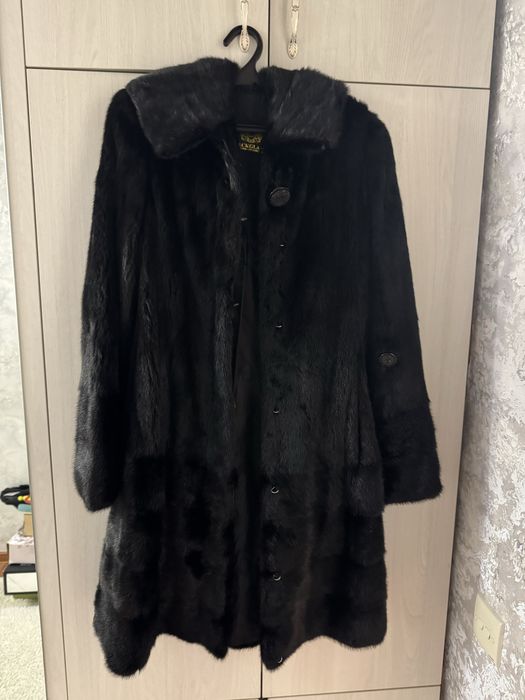 Продам шубу норковую