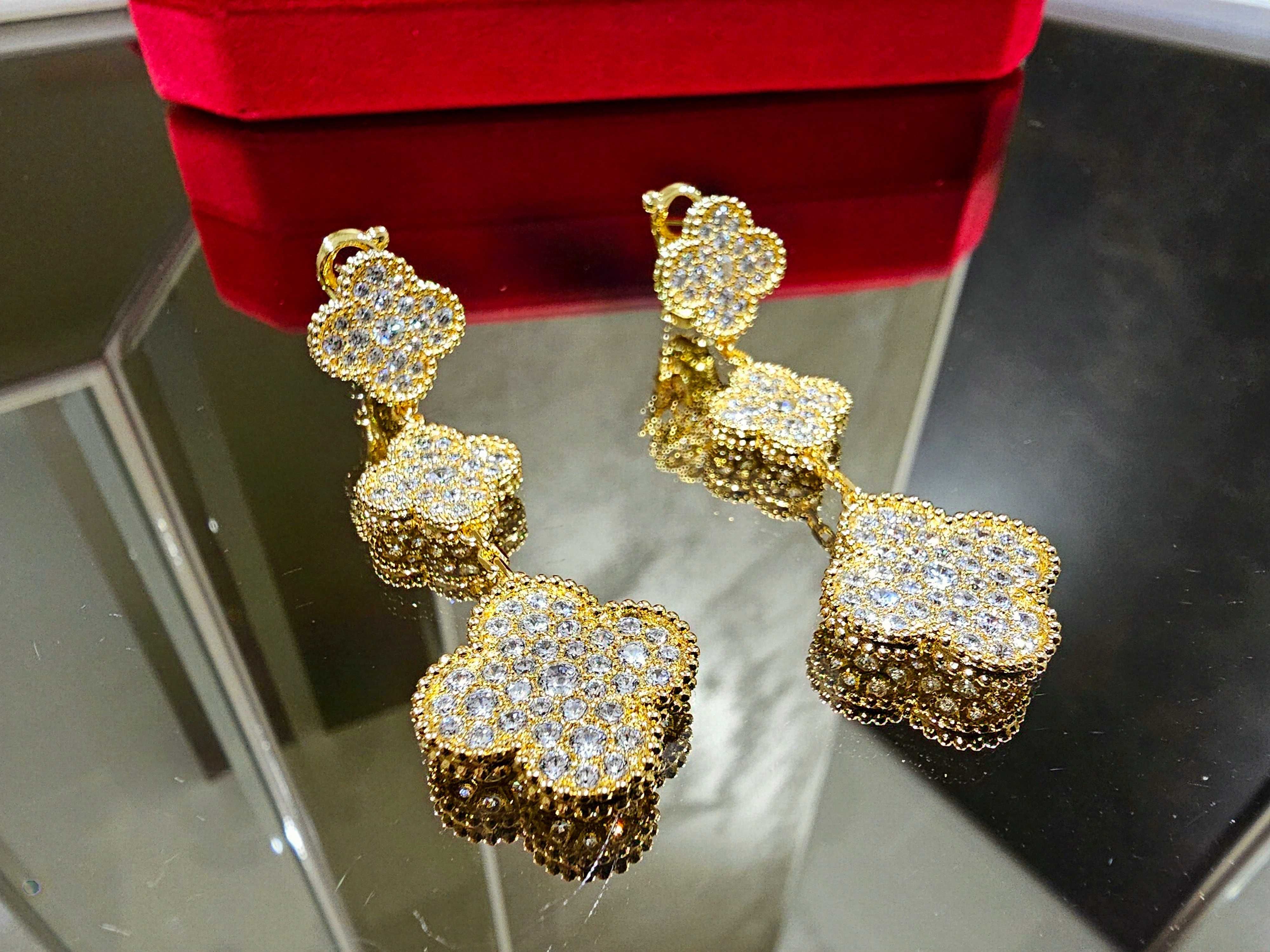 Van Cleef & Arpels VCA Gold 3 Motifs Diamond Alhambra Дамски Обеци