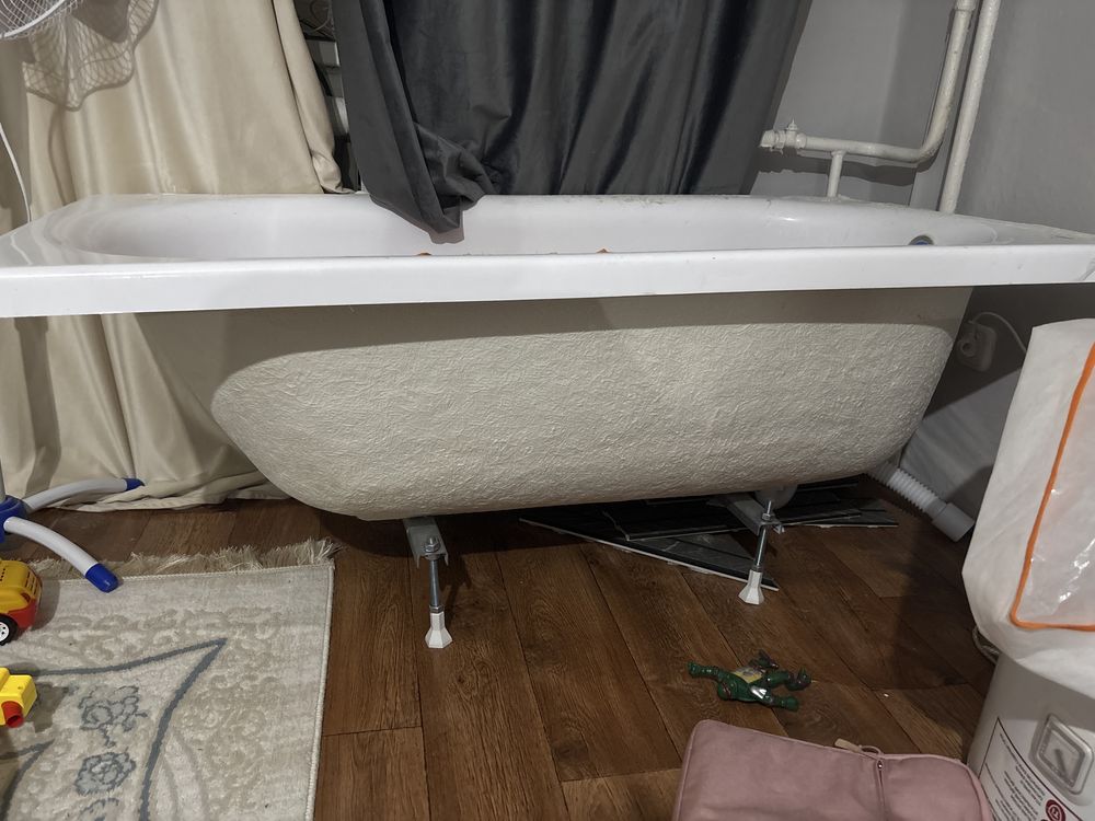 Продам ванную 140х70