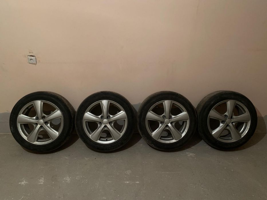 Продам диски с шинами