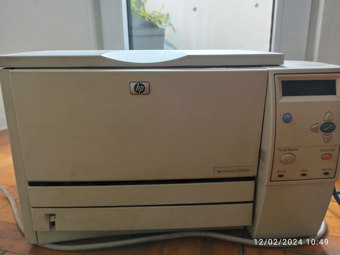 Принтер  HP Laserjet2300dn