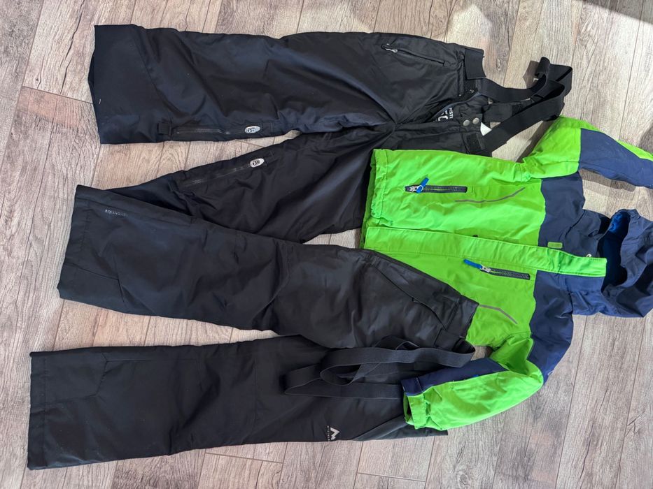 Vand costum ski- 8 ani