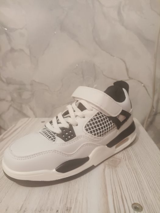 Детские кроссовки для мальчиков