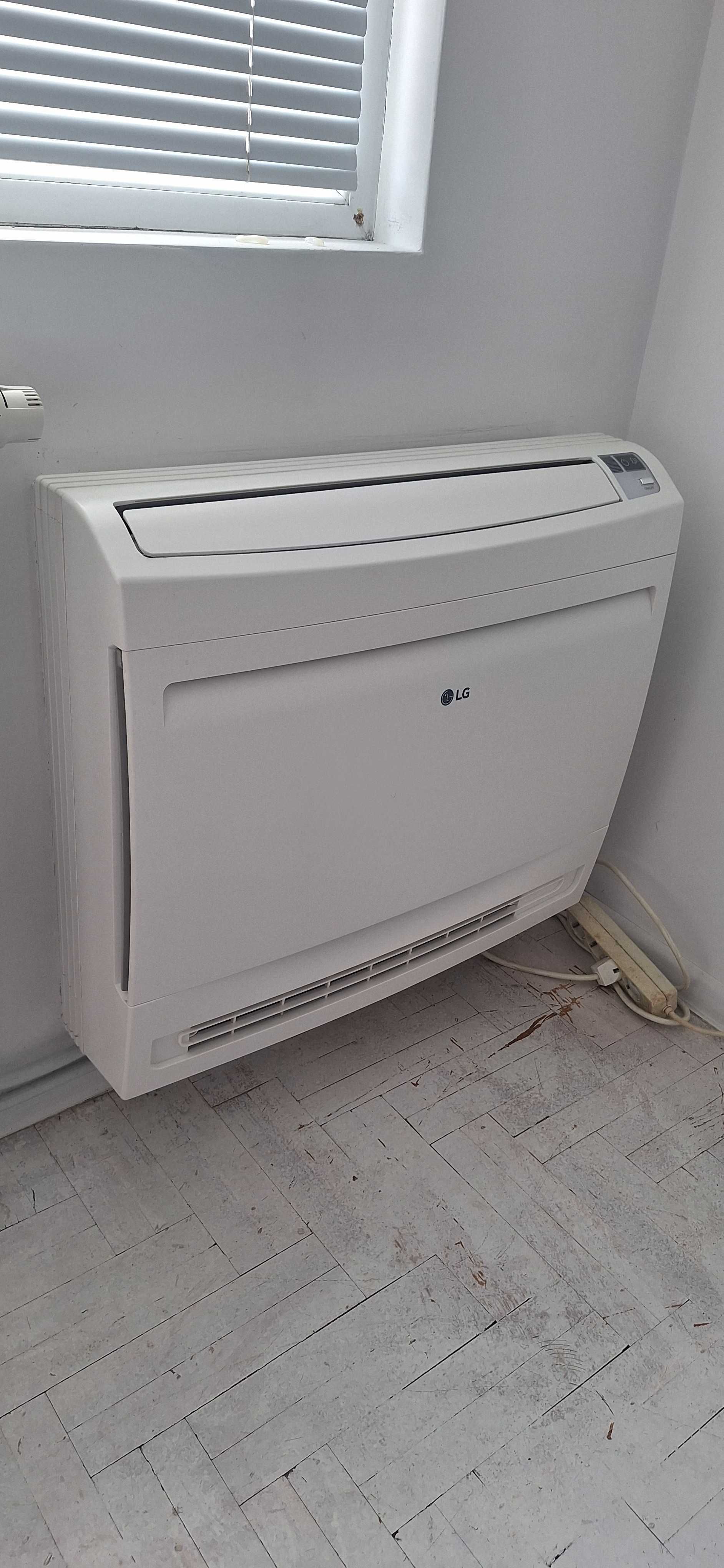 подов климатик LG E12SQU