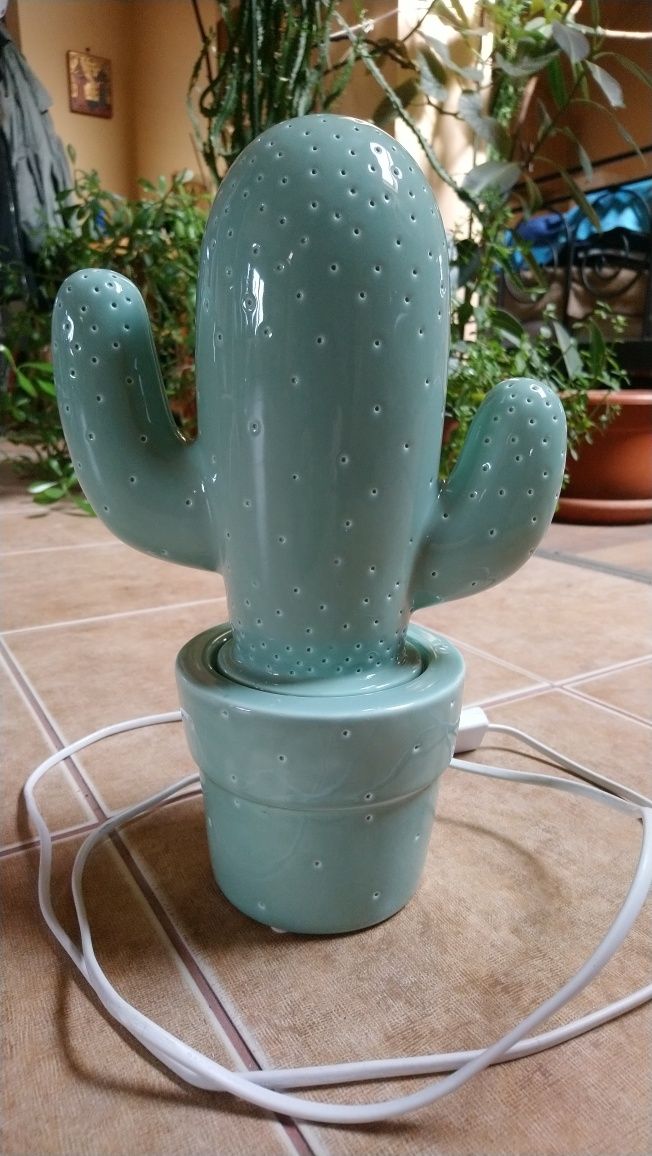 Veioză ceramică cactus - ca nouă