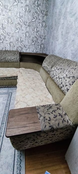 Продаю раскладной диван в хорошем состоянии