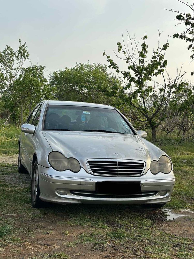Mercedes C270 sedan W203