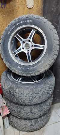 Продам диски R16 с резиной A/T BFGoodrich 215/70R16, 5×114.3