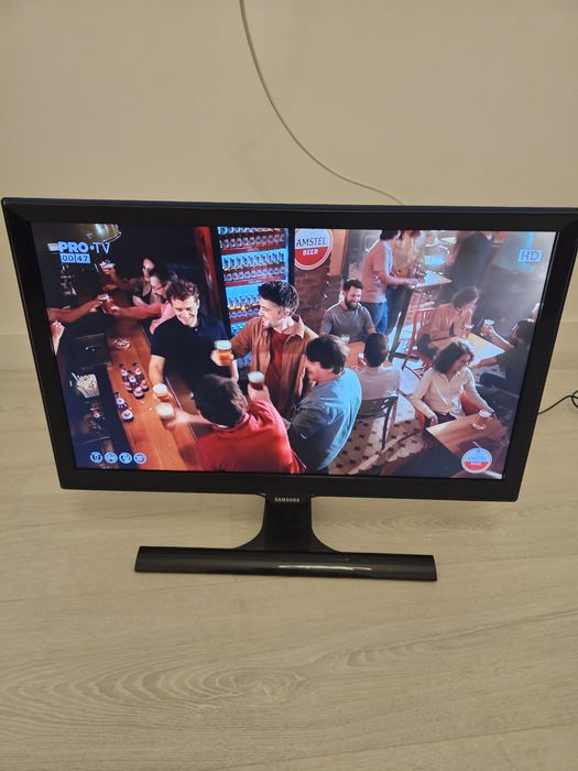 Monitor LED TV Samsung T22E390EW 54cm