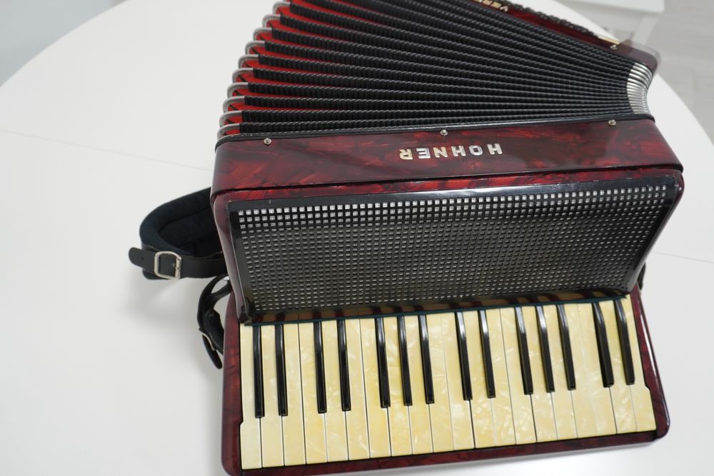 Vand acordeon Hohner Verdi 2 80 basi in sita, reconditionat