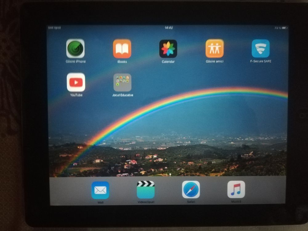 Ipad Apple generația a 2 a perfect funcțional.Wi-Fi.3G Cu sim.Cartela!