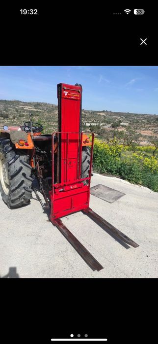 Incarcator Tractor