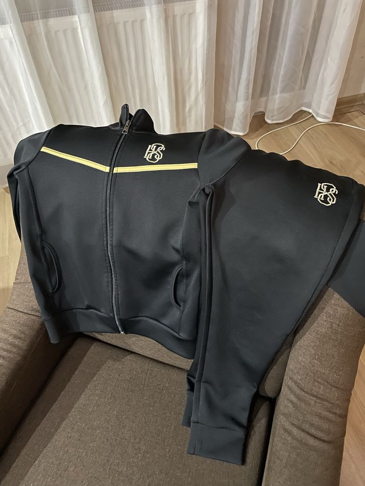 Спортен екип HS8