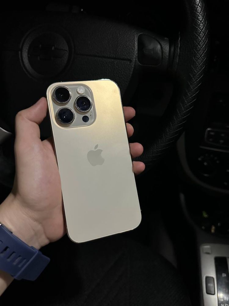 Iphone 14 Pro Gold