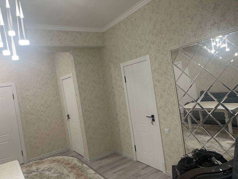 3 xonali lyuks kvartira ijaraga beriladi