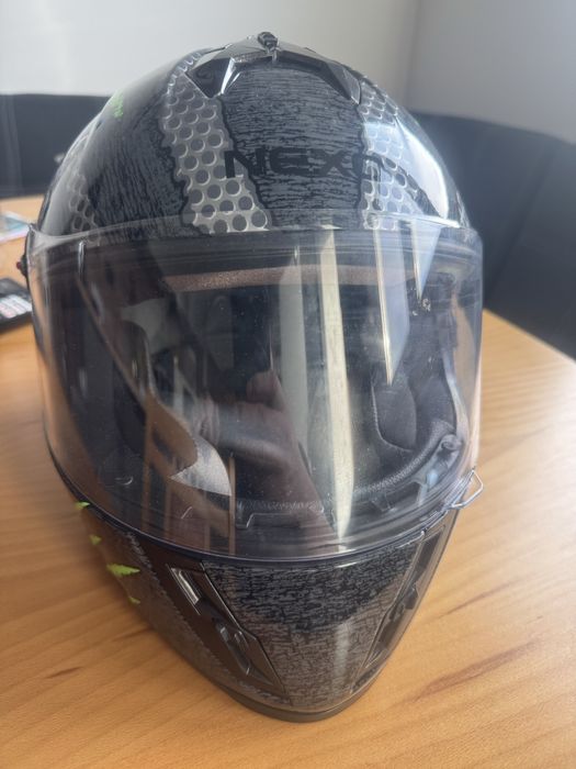 Продавам каска NEXO