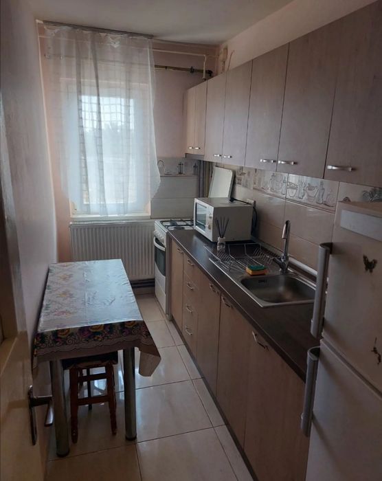 Apartament 2 camere de închiriat