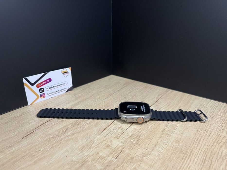 Apple Watch Ultra 2 49mm Titanium Black Band Second-Hand Foarte Bun 3