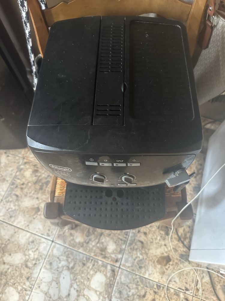 Vind aparat cafea DeLonghi