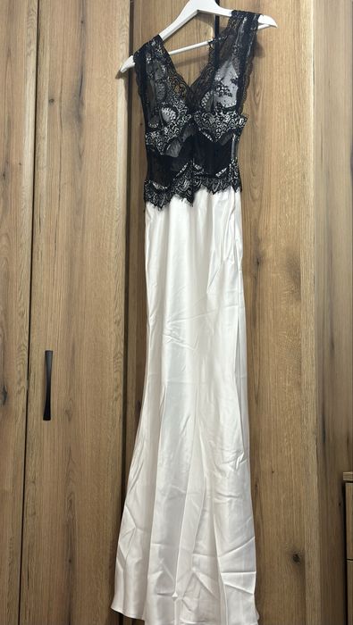 Рокля Miss Rosier