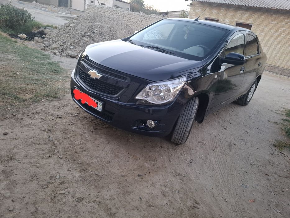 Cobalt 2023 yil 2 p yurgani 15000 benzinda xamma joyi radnoy