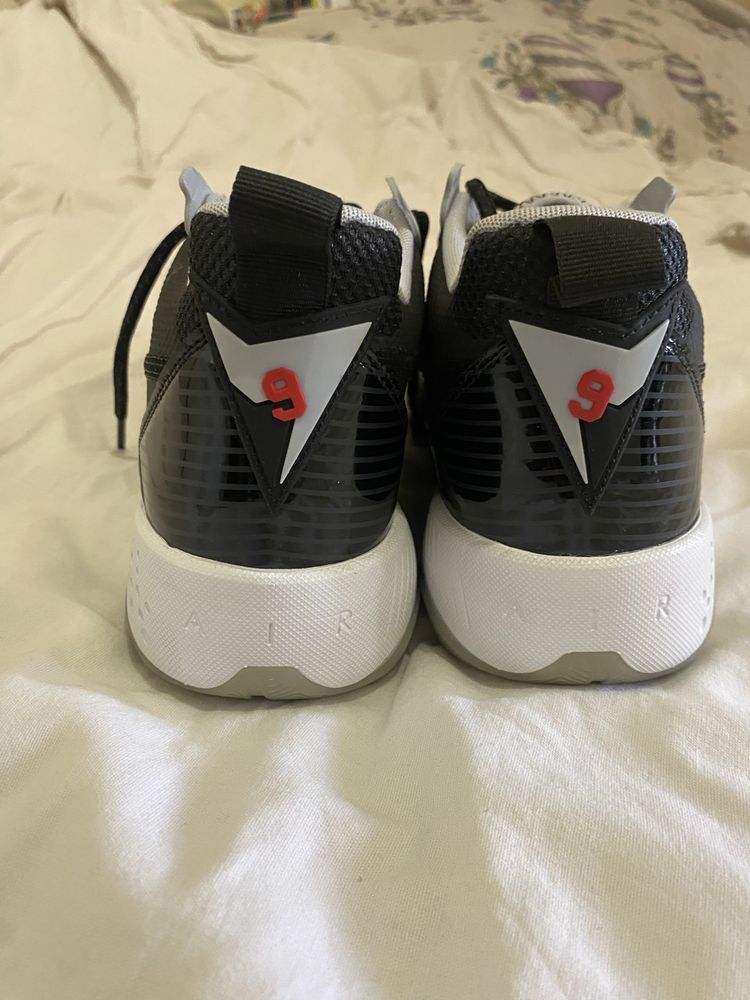 Оригинални маратонки Nike Air Jordan