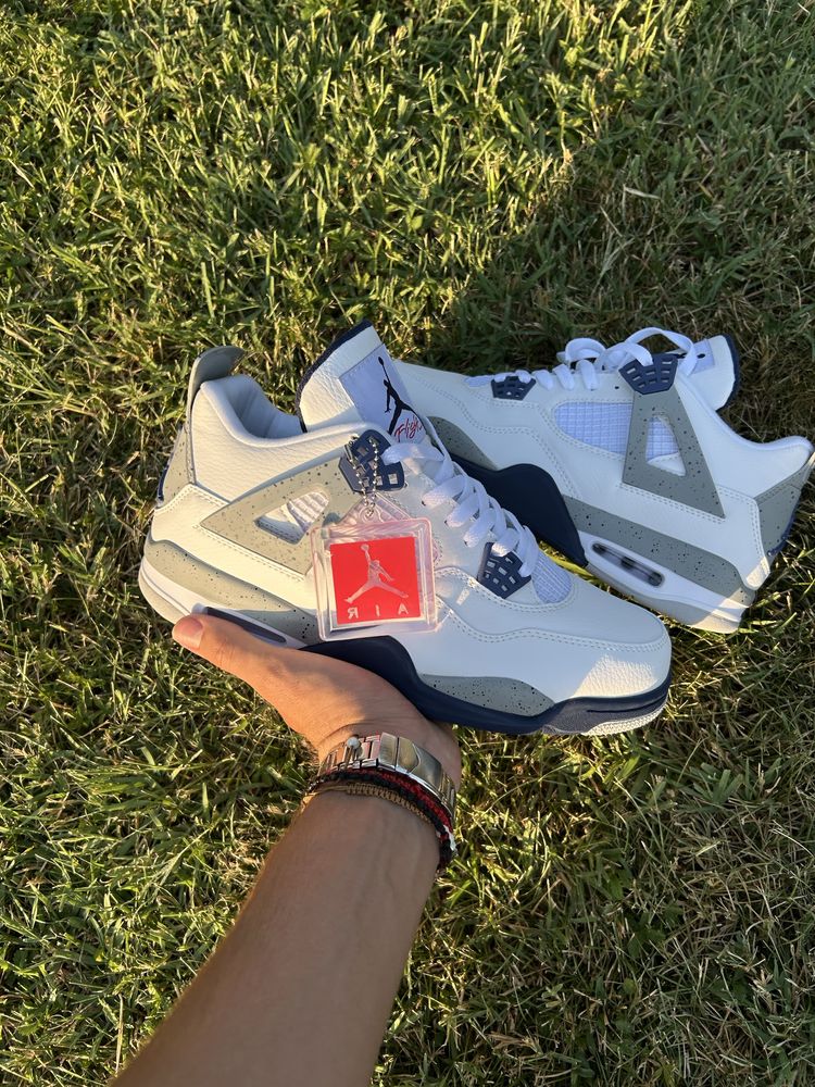 Adidasi Jordan 4