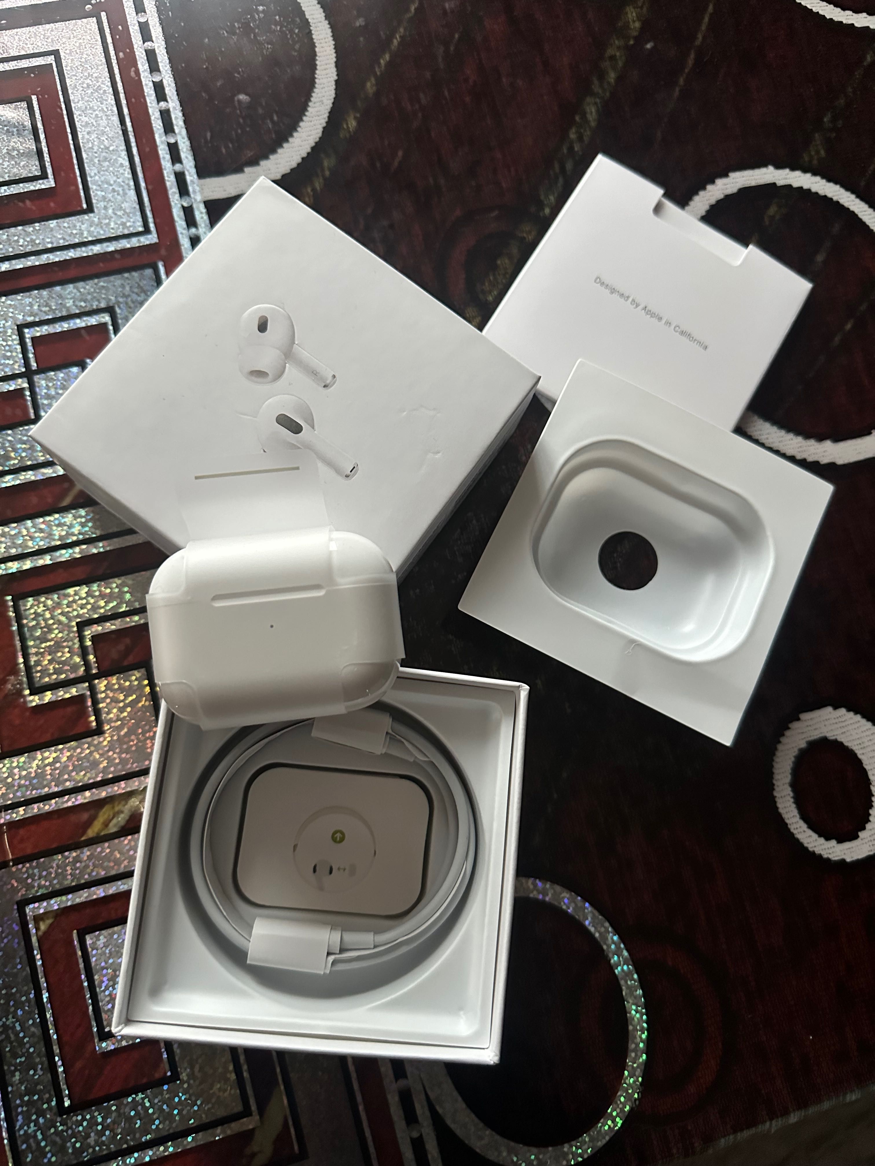 • AirPods Pro 2gn