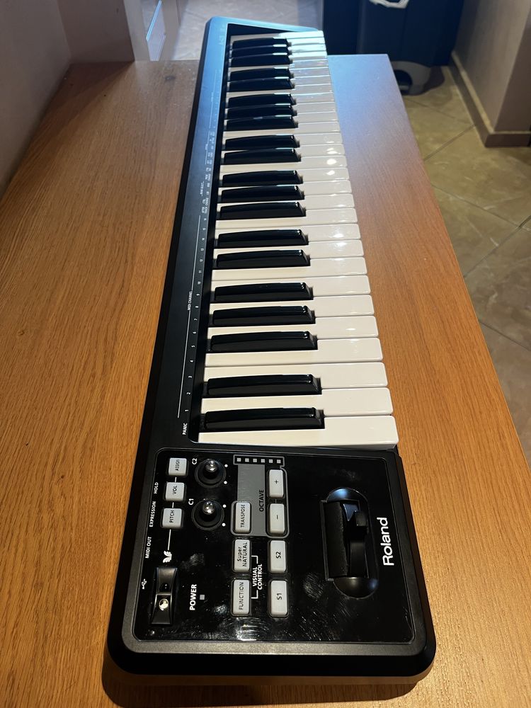 Roland A-49 неразличима от нова!