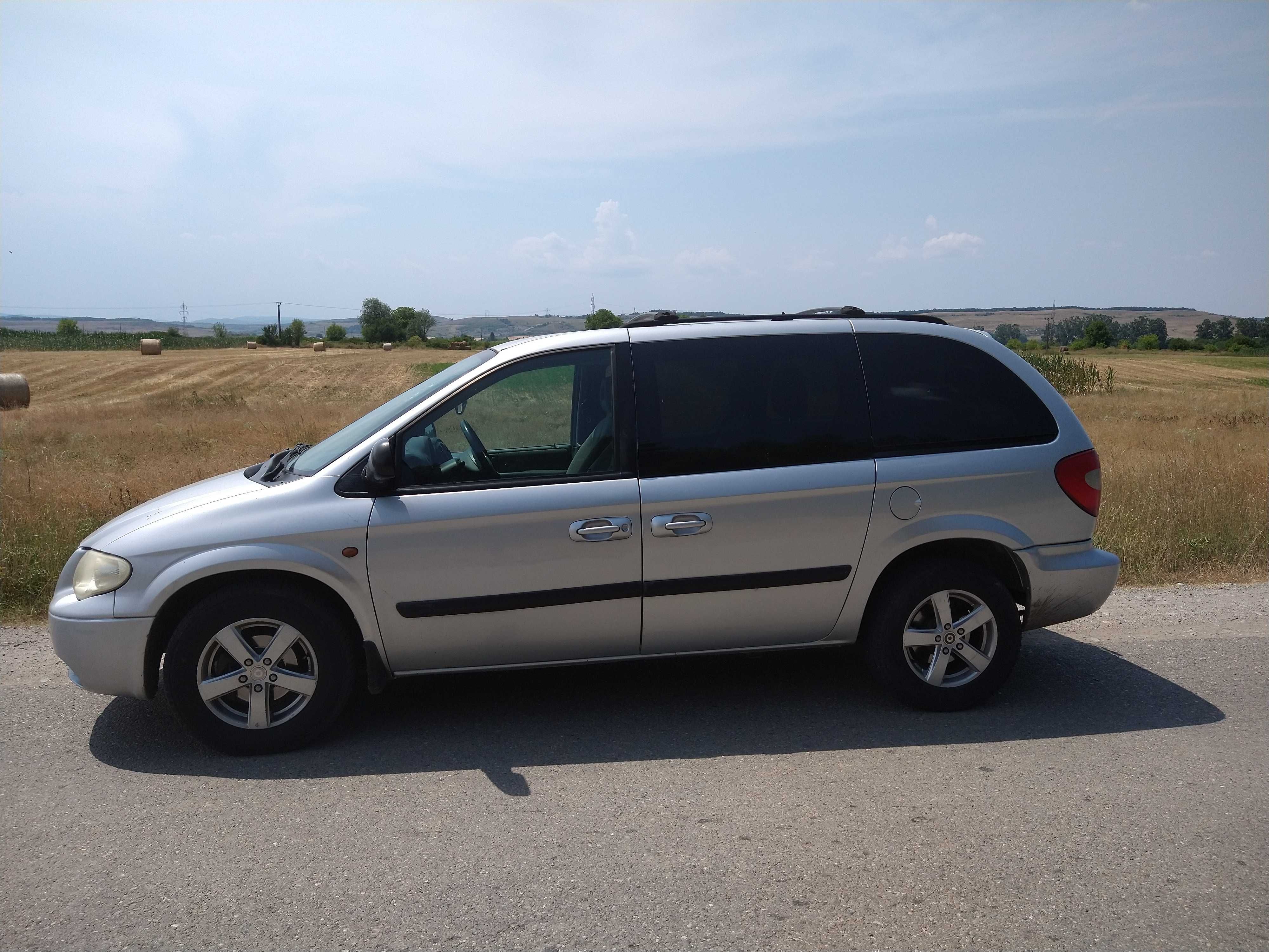 Vând Chrysler Voyager 2.5 CRD 2007