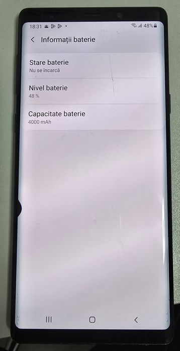 Samsung Note9 funcțional o fisura pe ecran
