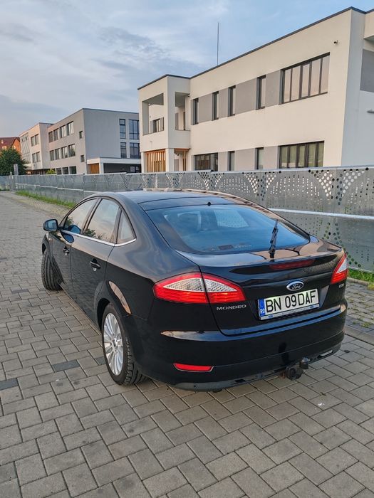Vând Ford Mondeo mk4
