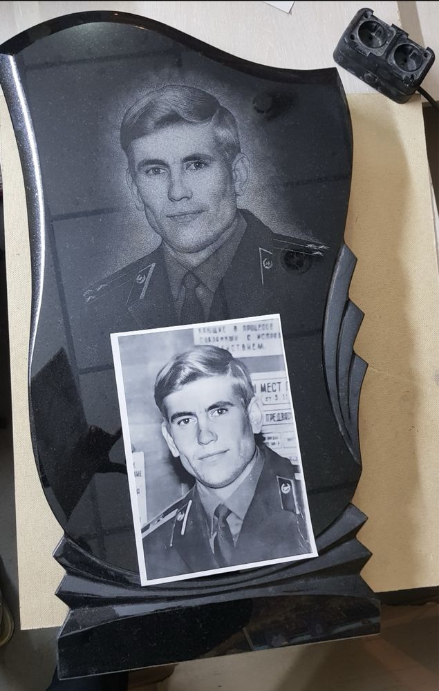 Изготовление памятников, облагораживание могил.