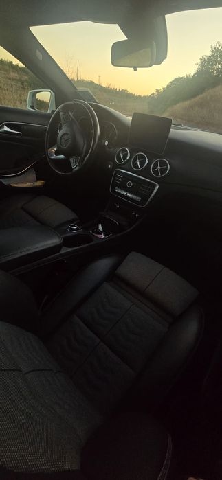 Mercedes Benz GLA 160 D 1.5