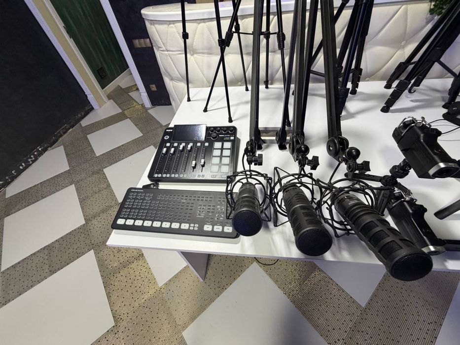 Продаётся полный комлект оборудования для  видеостудии подкаст-студии