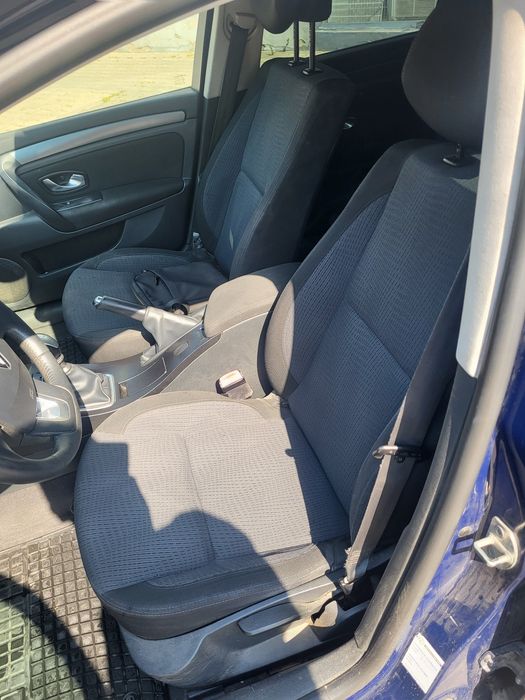 Vand renault laguna 3 1.5 dci 110 cp