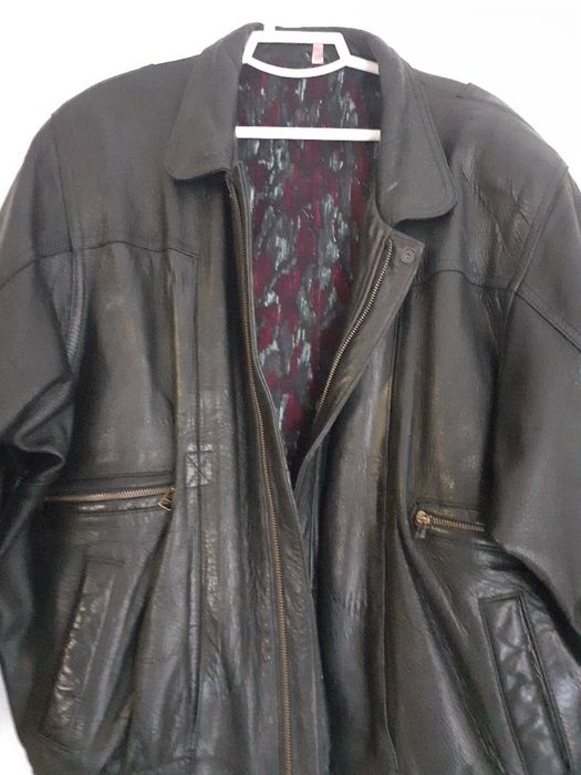 Trei geci din piele  facute in Spania