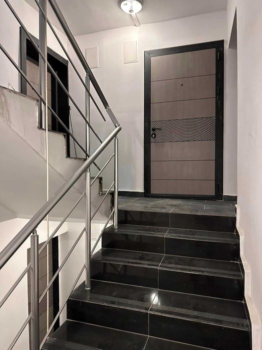 Продава се Едностаен апартамент в Варна, Зимно кино Тракия - 36 кв.м за 1723 €/кв.м - Снимка #1