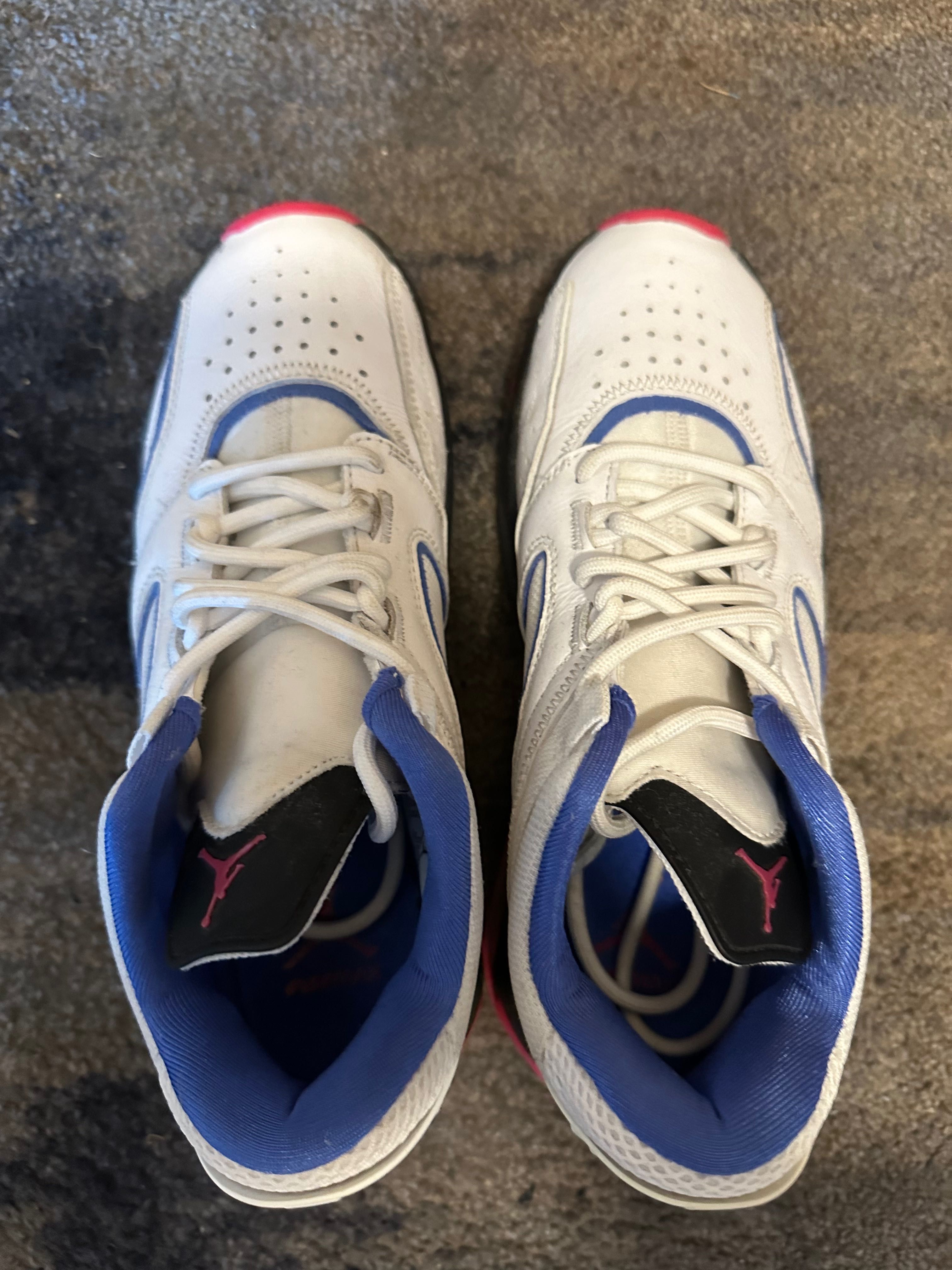 Nike Jordan Point Lane "Fireberry" - Márimea 38
- Originale - Noua.