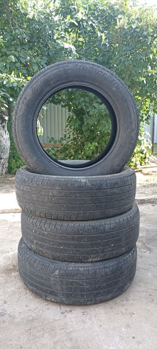 Продам Шины 225/60/18