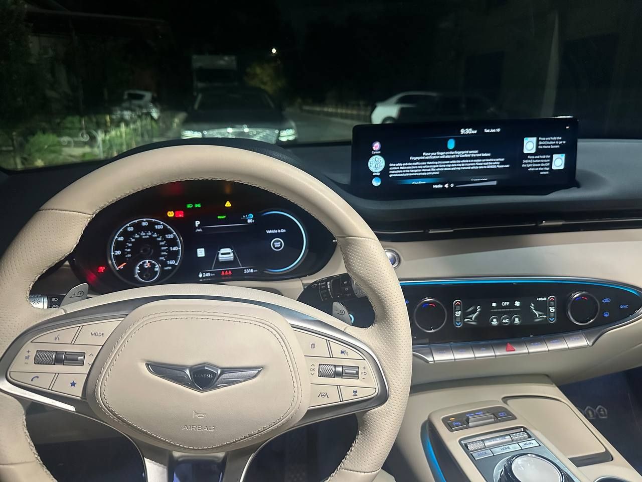 Genesis GV70 seriy