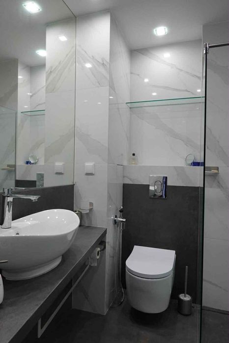 Дава се под наем Четиристаен апартамент в София, Света Троица - 118 кв.м за 797.64 € - Снимка #11