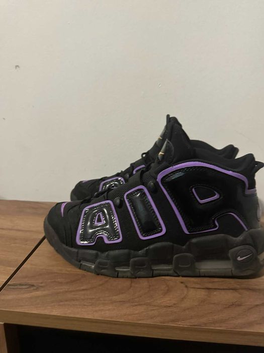 обувки nike uptempo 96